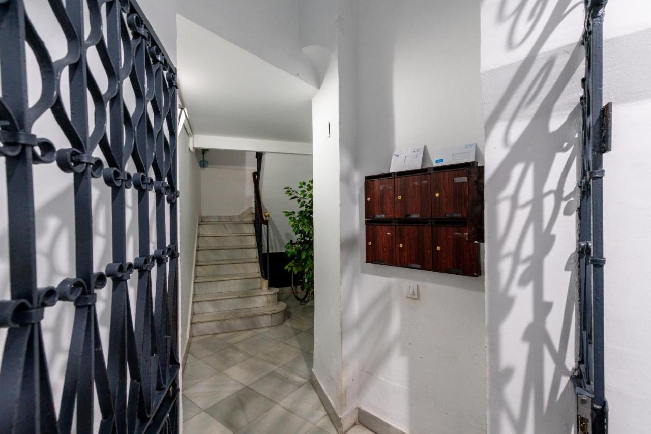 Aoa Conde De Ibarra Apartment 塞维利亚 外观 照片